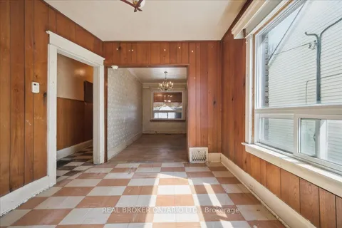 54 Moberly Avenue, Toronto, ON M4C 4B1
