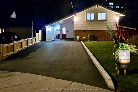 9 Ladysbridge Drive, Toronto, ON M1G 3H5