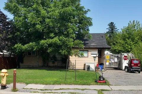 49 Park Road, ON L1J 4G7