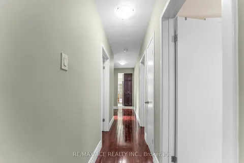 23 Macduff Crescent, Toronto, ON M1M 1X6