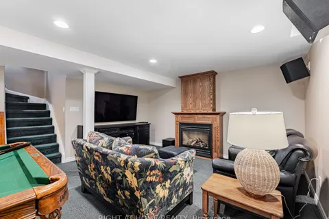 36 Love Crescent, Ajax, ON L1S 4S9