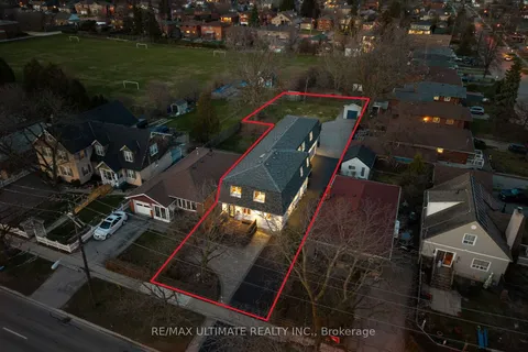 1209 Pharmacy Avenue, Toronto, ON M1R 2H8
