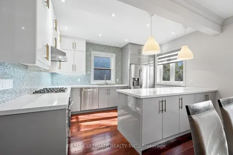 1209 Pharmacy Avenue, Toronto, ON M1R 2H8