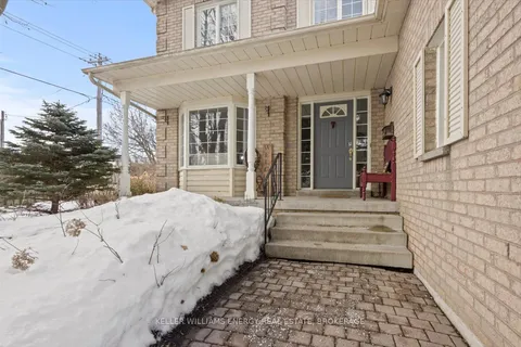 2 Resnik Drive, Clarington, ON L1B 1K5