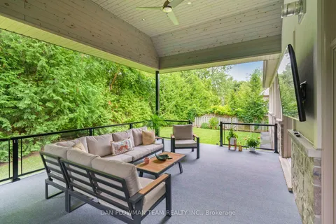 1682 Heathside Crescent, Pickering, ON L1V 5V6