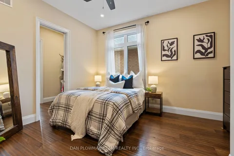 1682 Heathside Crescent, Pickering, ON L1V 5V6