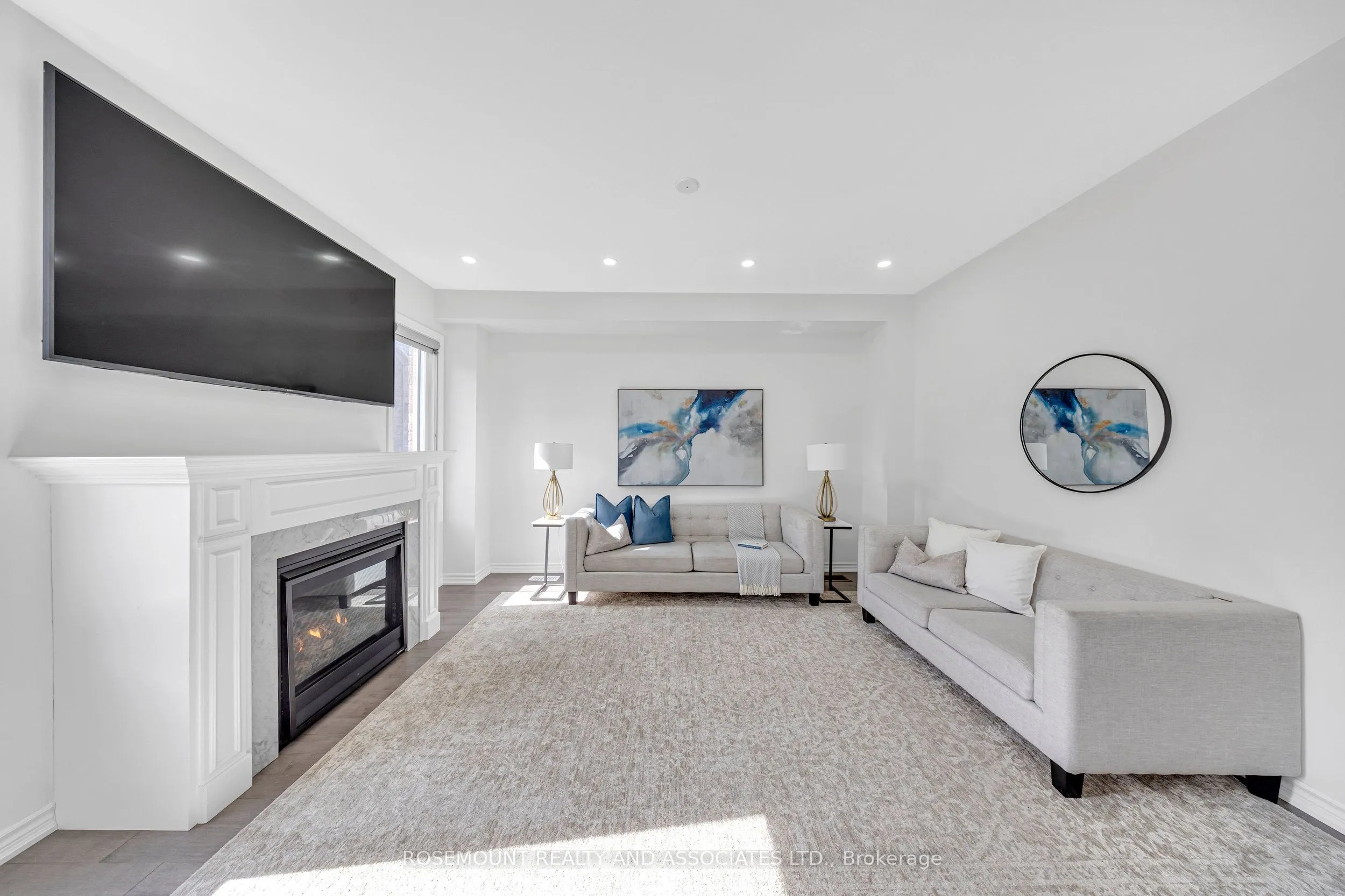 26 Hickling Lane, Ajax, ON L1T 0P9