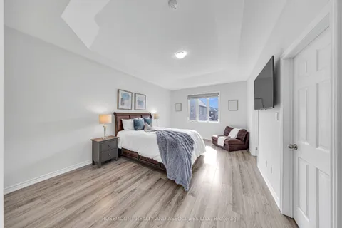 26 Hickling Lane, Ajax, ON L1T 0P9