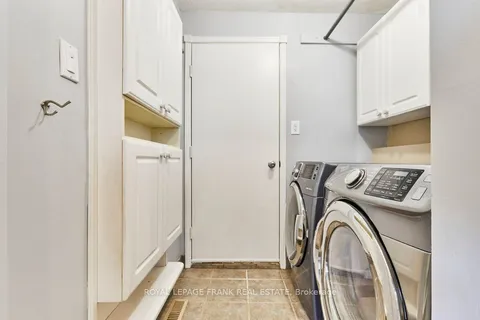 27 Poplar Park Crescent, Scugog, ON L9L 1E3