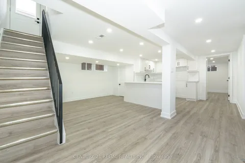 65 Mooregate Avenue, Toronto, ON M1K 3V9
