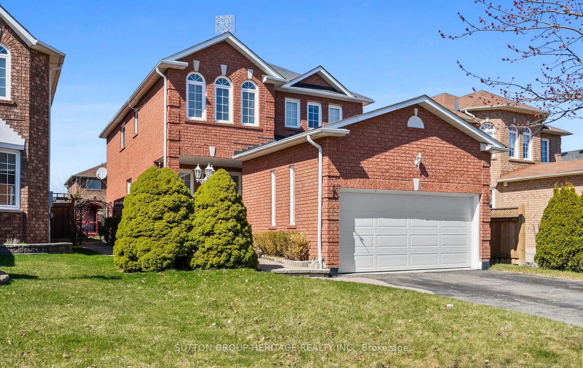 101 Parnell Crescent, Whitby, ON L1R 1X1