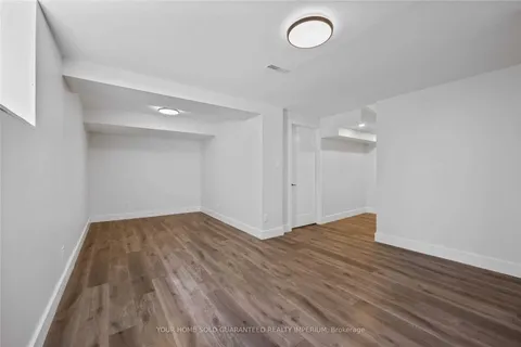 582 Brasswinds Trail, Oshawa, ON L1K 2Z2