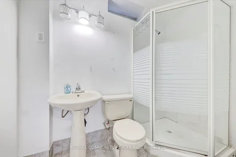 45 Barden Crescent, Ajax, ON L1Z 2A9