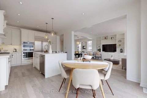 1072 Foxtail Crescent, Pickering, ON L1X 0E7