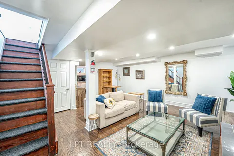 741 King Street, Oshawa, ON L1H 1H1