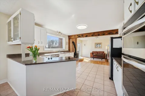 8733 Leskard Road, Clarington, ON L0B 1M0
