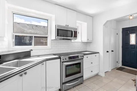 62 Marchington Circle, Toronto, ON M1R 3M7