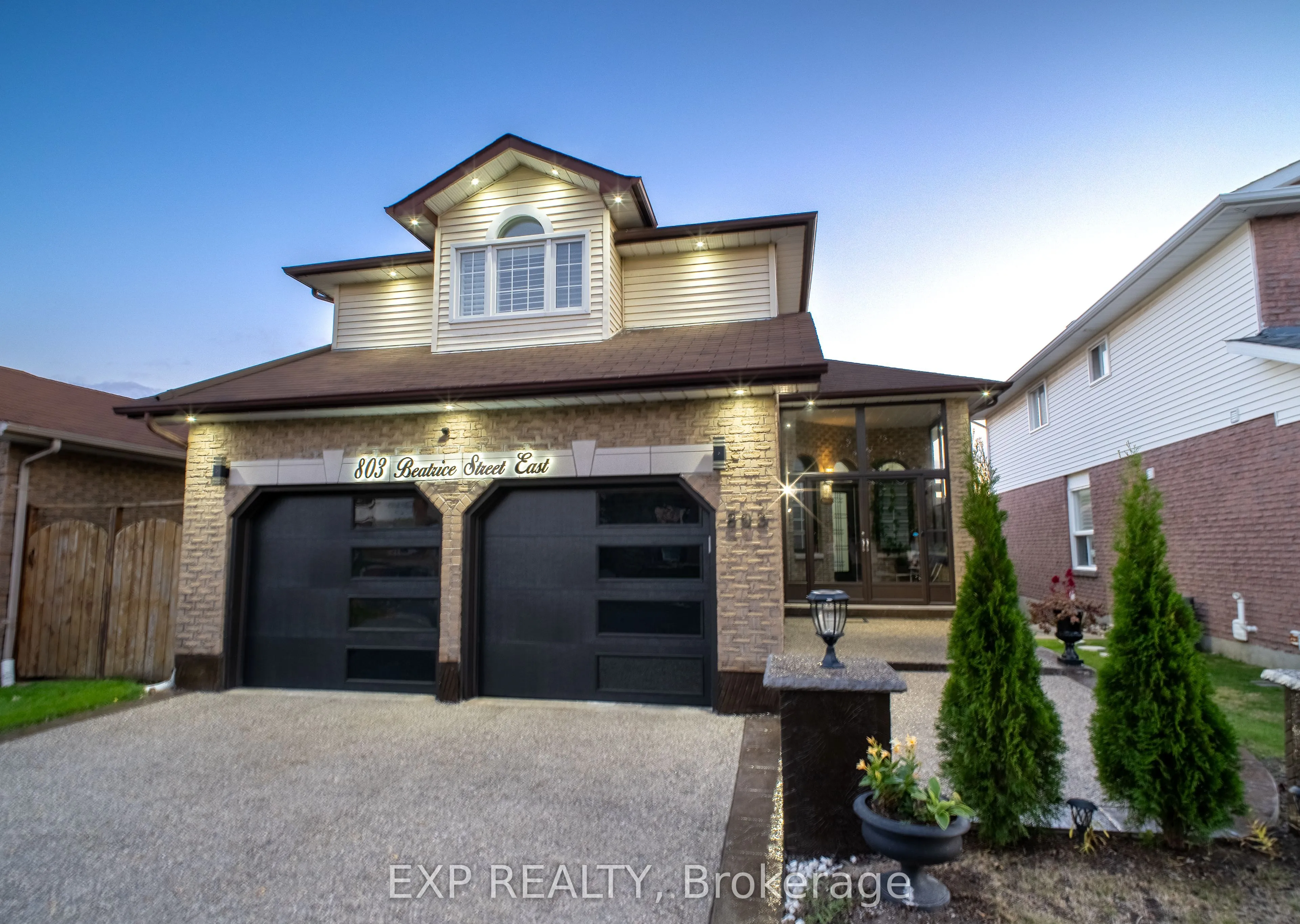 803 Beatrice Street, Oshawa, ON L1K 2H8
