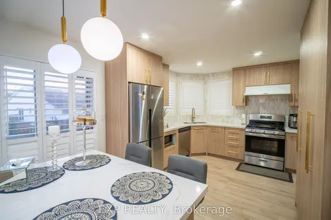 803 Beatrice Street, Oshawa, ON L1K 2H8