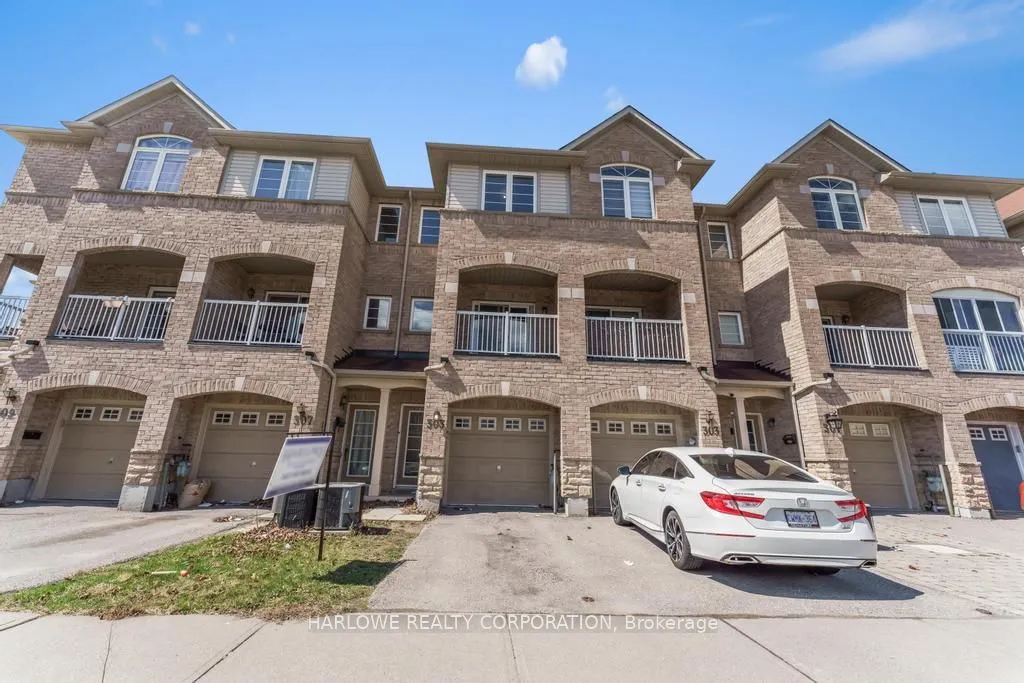 305 Monarch Avenue, Ajax, ON L1S 0C2