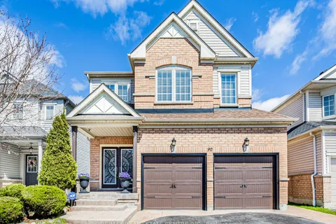 90 Solmar Avenue, Whitby, ON L1R 3G4