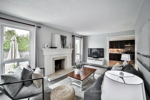 574 Springview Drive, Pickering, ON L1V 4X2