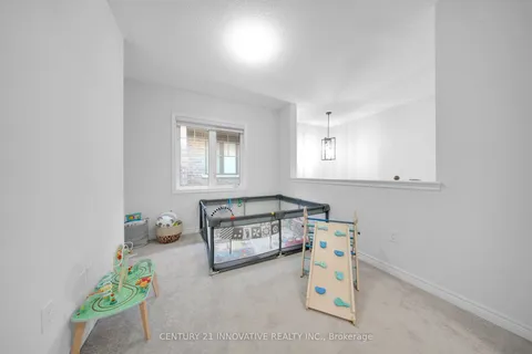 23 Walter Clifford Nesbitt Drive, Whitby, ON L1P 0G5
