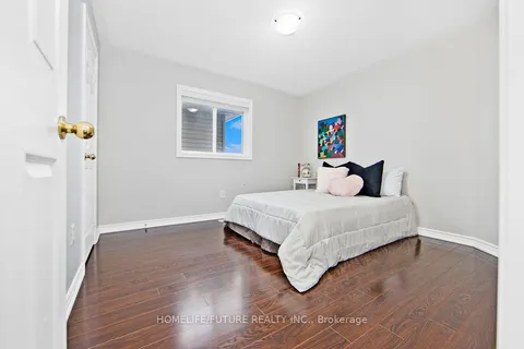 39 Harkness Drive, Whitby, ON L1R 0C6