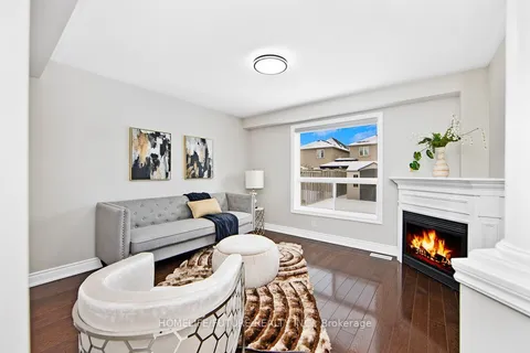 39 Harkness Drive, Whitby, ON L1R 0C6