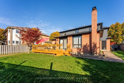 890 Royal Orchard Drive, Oshawa, ON L1K 2A1
