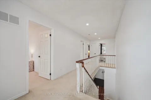 890 Royal Orchard Drive, Oshawa, ON L1K 2A1