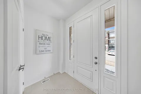 1117 Pisces Trail, Pickering, ON L1X 0P8
