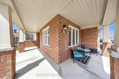 2400 Bronzedale Street, Pickering, ON L1X 0C3