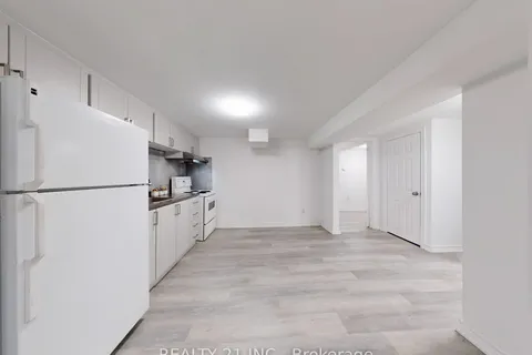 744 Breezy Drive, Pickering, ON L1W 2X7