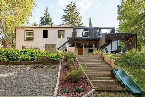 1906 Liverpool Road, Pickering, ON L1V 1W5