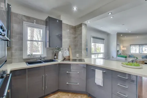 59 Corley Avenue, Toronto, ON M4E 1T8