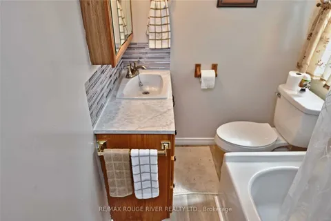 24 Hunt Street, Clarington, ON L1C 2W7
