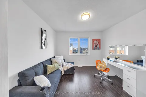 473 Rossland Road, Ajax, ON L1Z 0K8
