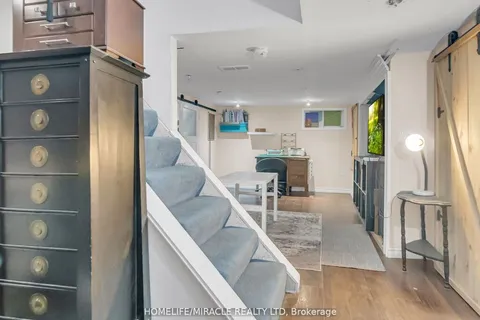 87 harmony Road, Oshawa, ON L1H 6T2