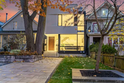 37 Kenilworth Avenue, Toronto, ON M4L 3S4