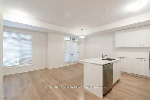 32 Emmas Way, Whitby, ON L1R 0S7