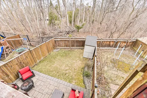 102 Stagecoach Circle, Toronto, ON M1C 0A1