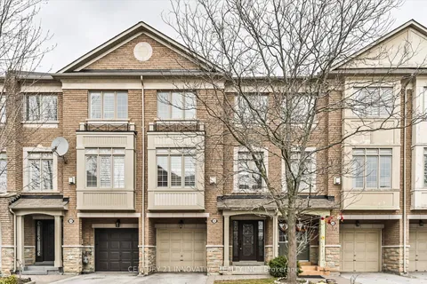 102 Stagecoach Circle, Toronto, ON M1C 0A1