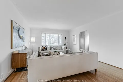 28 Barbara Crescent, Toronto, ON M4C 3B2