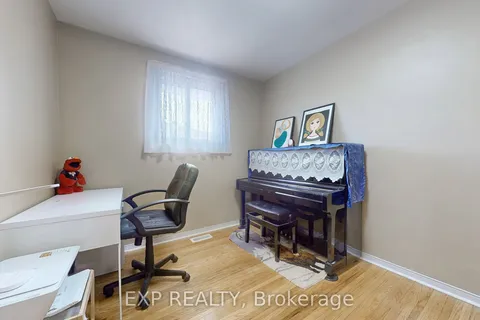 769 Olive Avenue, Oshawa, ON L1H 2S4