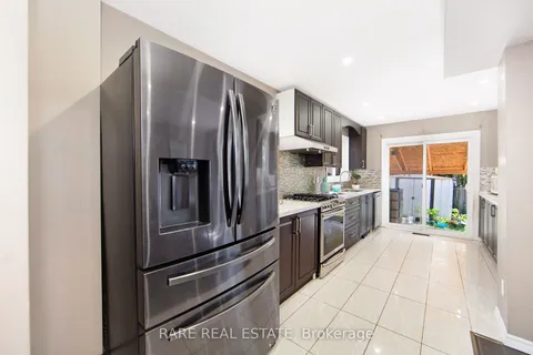 33 Fieldside Drive, Toronto, ON M1V 3C4