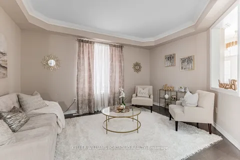 42 Willoughby Place, Clarington, ON L1C 0W4