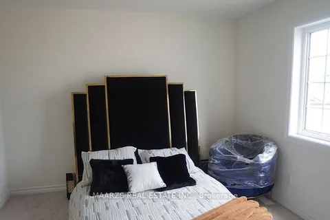 1113 Skyridge Boulevard, Pickering, ON L1X 2R2