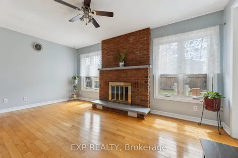8 Martinet Street, Whitby, ON L1N 8K8