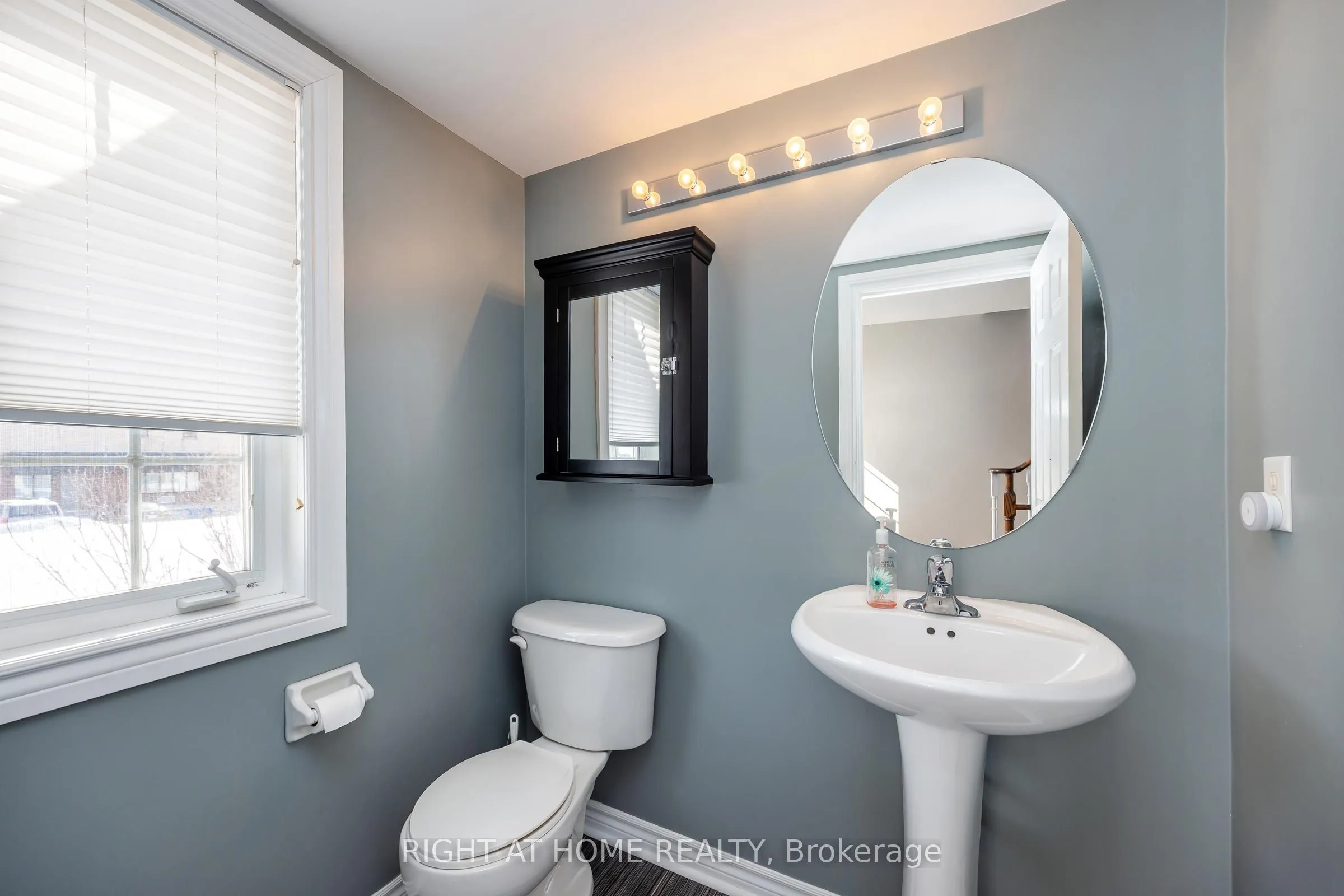 68 Wicker Park Way, Whitby, ON L1R 0C7